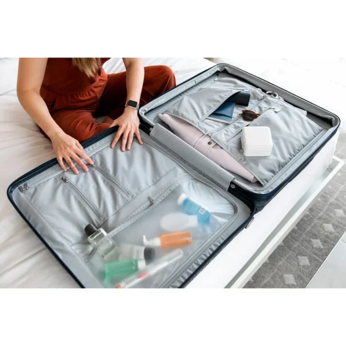 Elevation™ Plus elevation™ plus hardside stor spinner Elevation™ Plus elevation™ plus hardside stor spinner