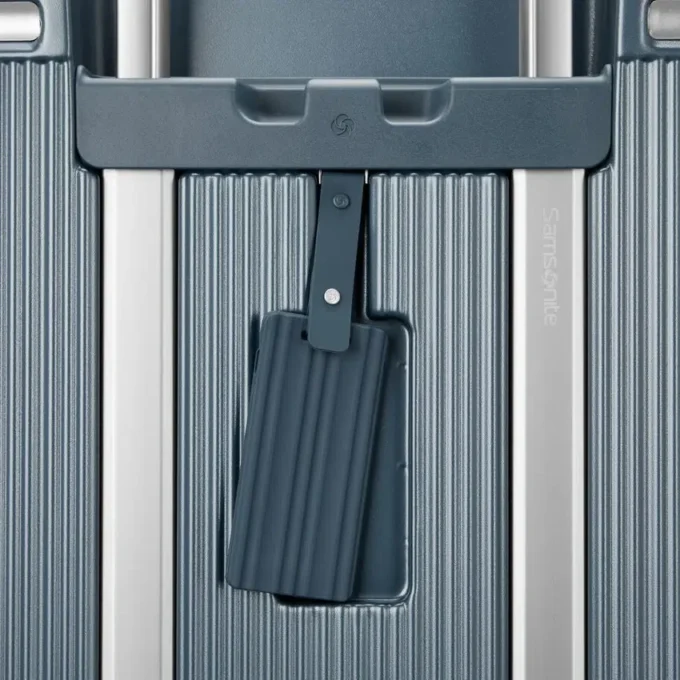 Silhouette 18 hardside stor spinner