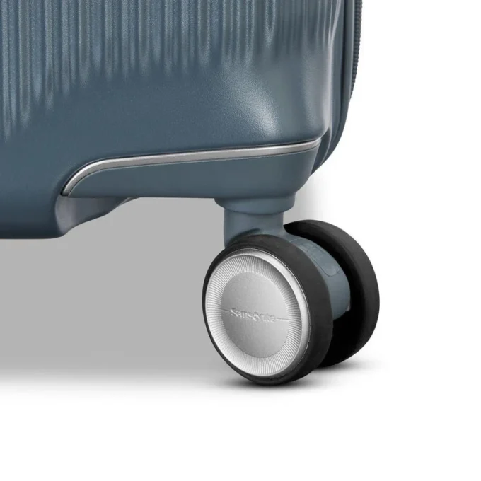 Silhouette 18 hardside stor spinner